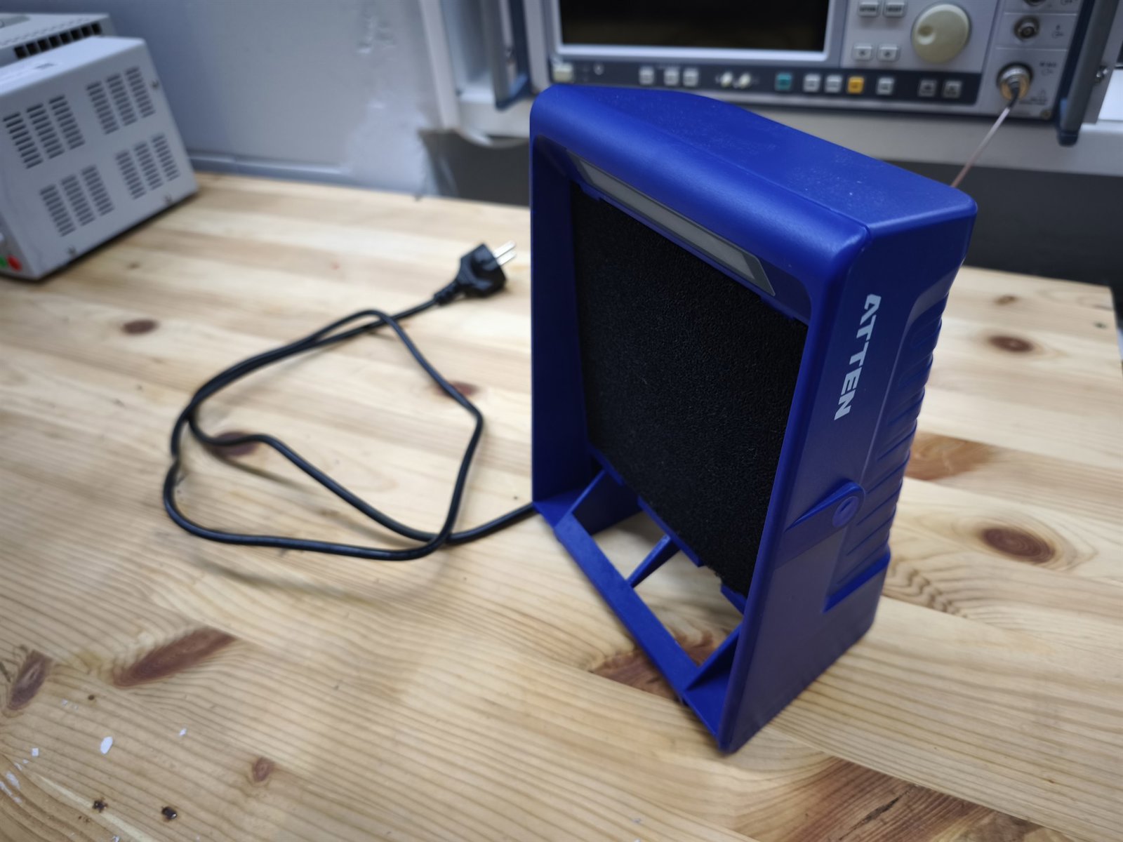 Jootesuitsu imeja ATTEN ST-1016