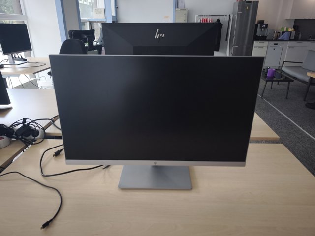 HP 24″ monitorid