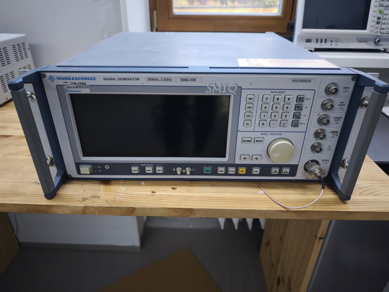 Signaaligeneraator Rohde & Schwarz SMIQ 03B